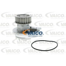 V40-50013 VAICO Водяний насос охолодження двигуна