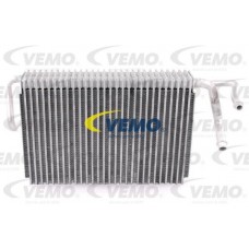 V30-65-0018 VEMO Випарник кондиціонера