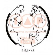 705-16040 IAP QUALITY PARTS Комплект гальмівних колодок