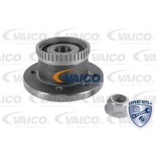 V46-0450 VAICO Комплект підшипника ступиці колеса