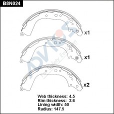 B8N024 ADVICS Комплект гальмівних колодок