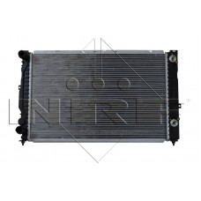 529504 NRF Радіатор охолодження двигуна