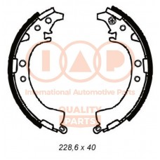 705-17056 IAP QUALITY PARTS Комплект гальмівних колодок