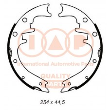 705-10041 IAP QUALITY PARTS Комплект гальмівних колодок
