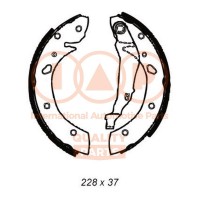 705-17082 IAP QUALITY PARTS Комплект гальмівних колодок