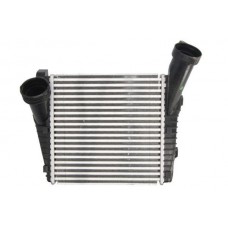Интеркулер THERMOTEC DAA020TT