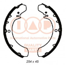 705-03013 IAP QUALITY PARTS Комплект гальмівних колодок