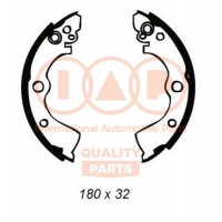 705-13086 IAP QUALITY PARTS Комплект гальмівних колодок