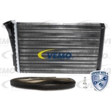 V40-61-0011 VEMO Теплообмінник обігрів салону