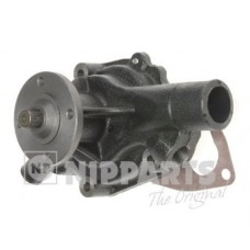 J1516009 NIPPARTS Водяний насос охолодження двигуна