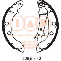 705-13082 IAP QUALITY PARTS Комплект гальмівних колодок
