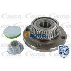 V10-8267 VAICO Комплект підшипника ступиці колеса