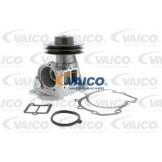 V30-50004 VAICO Водяний насос охолодження двигуна