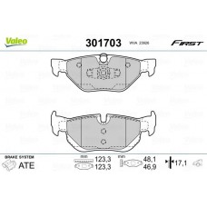 301703 VALEO Комплект гальмівних колодок дисковий гальм