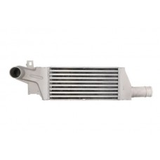 Интеркулер THERMOTEC DAX016TT