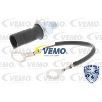 V15-99-1901 VEMO Датчик тиску масла