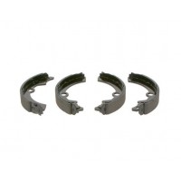 0 986 487 676 BOSCH Комплект гальмівних колодок