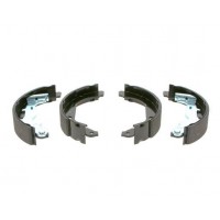 0 986 487 774 BOSCH Комплект гальмівних колодок