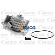 V48-50007 VAICO Водяний насос охолодження двигуна