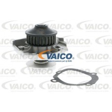 V24-50002 VAICO Водяний насос охолодження двигуна