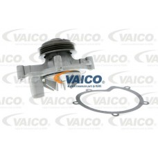 V22-50015 VAICO Водяний насос охолодження двигуна