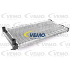 V15-60-5015 VEMO Радіатор охолодження двигуна
