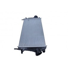 AC653811 MAXGEAR Интеркулер