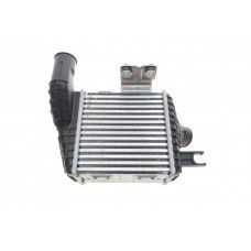 CI 692 000S MAHLE Интеркулер
