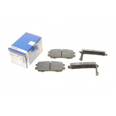 0 986 461 768 BOSCH Комплект гальмівних колодок дисковий гальм