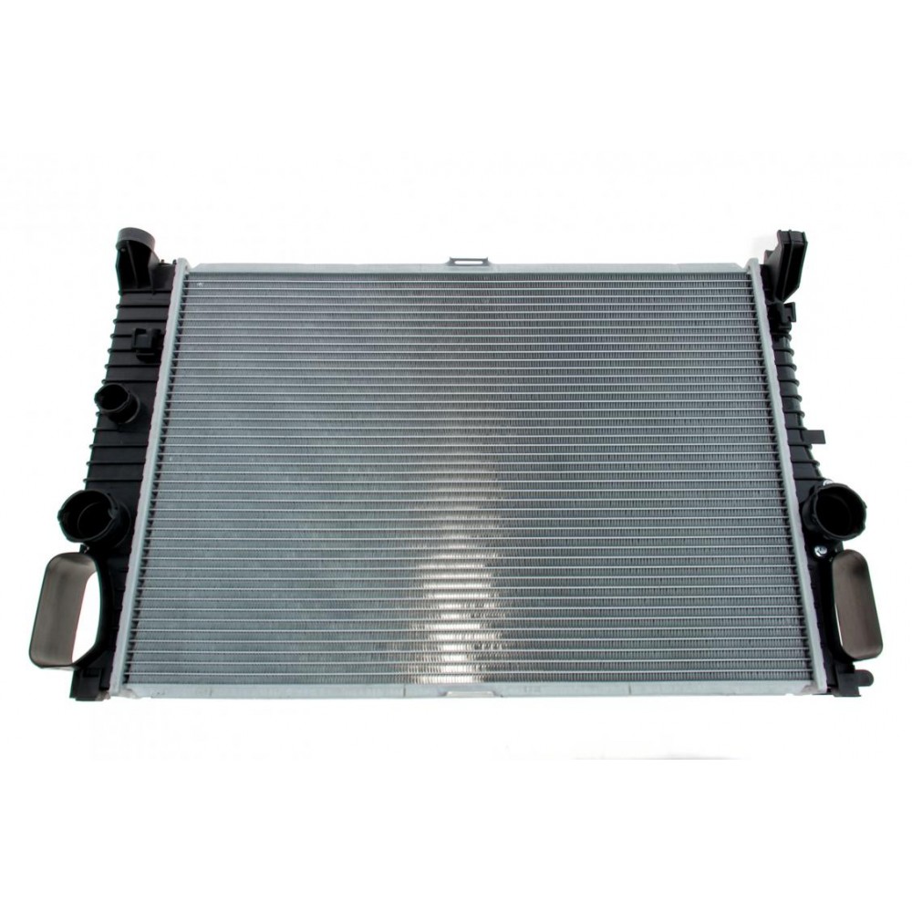 CR 37 000S MAHLE Радіатор охолодження двигуна
