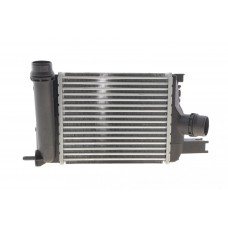 CI 497 000S MAHLE Интеркулер