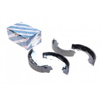 0 986 487 570 BOSCH Комплект гальмівних колодок