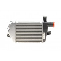 CI 697 000S MAHLE Интеркулер